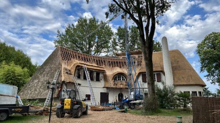 chantier refection chaumiere lucas jerome - Couverture en chaume - Morbihan Baud